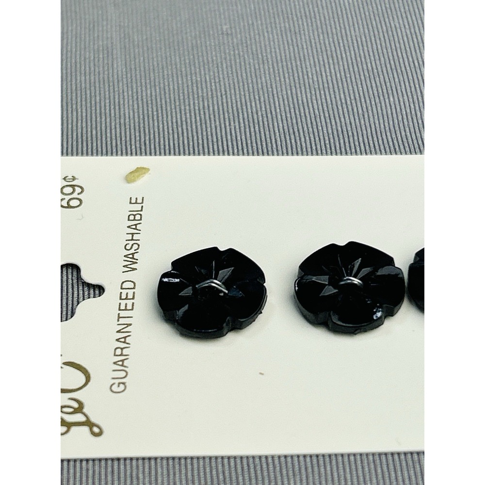 Black Flower Small Plastic Le Chic Buttons NEW On Card Set Of 4 - Picture 4 of 9